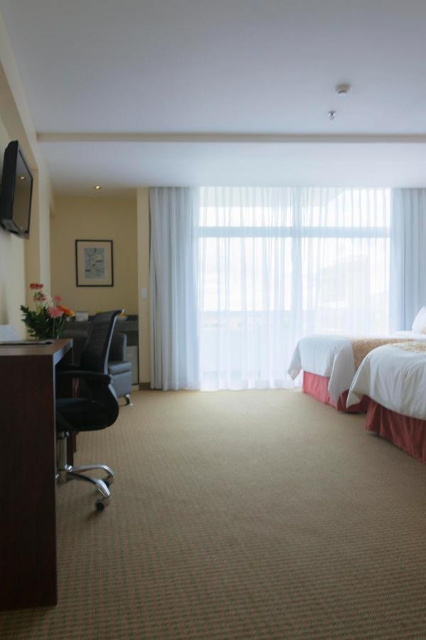 Continental Altamira Hotel Caracas Buitenkant foto